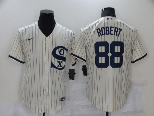 Men's Chicago White Sox Luis Robert Cream 2021 Field of Dreams Jersey